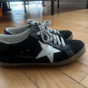 Golden Goose Black Shoes (Size 7)